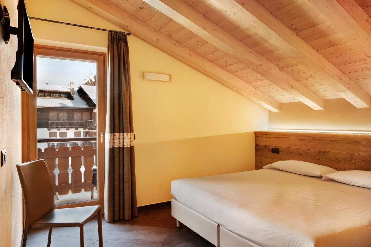 Rasia Residence Relax Wood Livigno Exterior photo